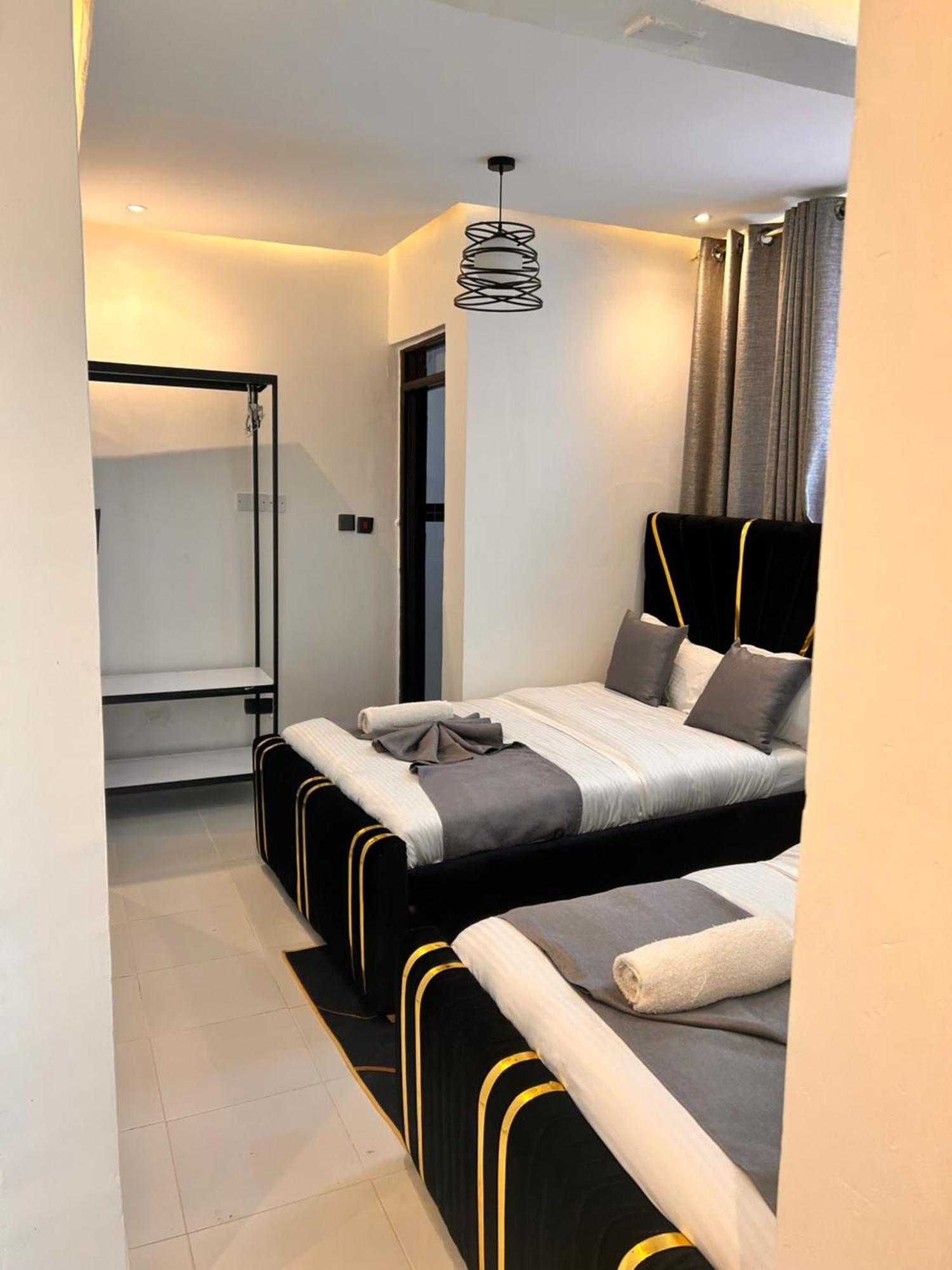 Sandalwood Suites Nakuru - Studios & One Bedroom Suites المظهر الخارجي الصورة