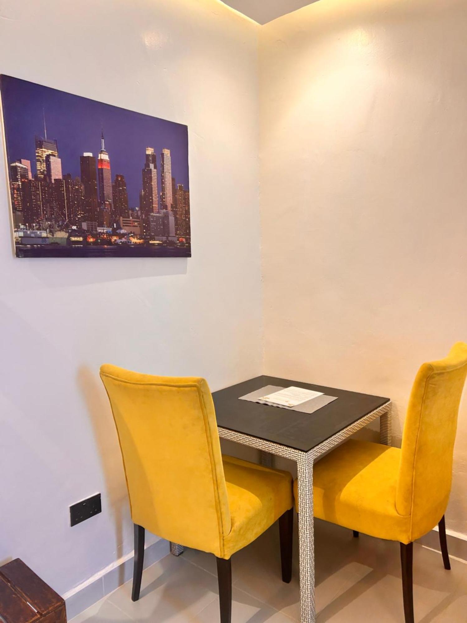 Sandalwood Suites Nakuru - Studios & One Bedroom Suites المظهر الخارجي الصورة